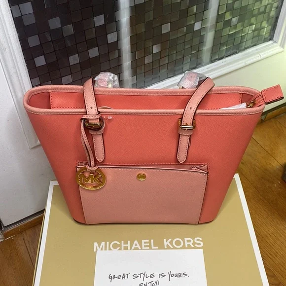 💕 Michael kors NWT jet set leather medium peach tote gorgeous 💕 - Picture 2 of 15